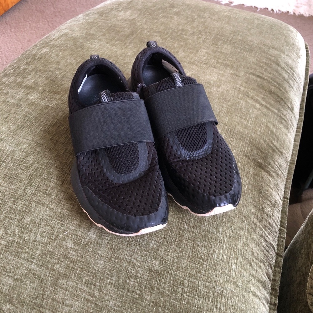 Sorel Kinetic Impact Strap Sneakers